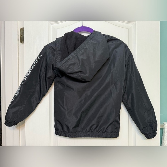 Under Armour Boys Windproof & Water Repellant Jacket - Picture 2 of 8